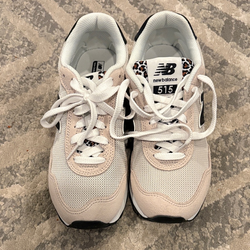 New Balance 515 Black and Beige Sneakers